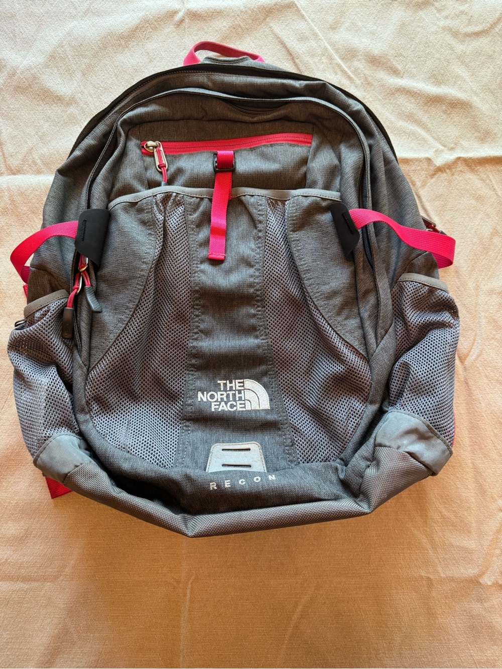North Face Recon Backpack with Laptop Compartment - Excellent Condition